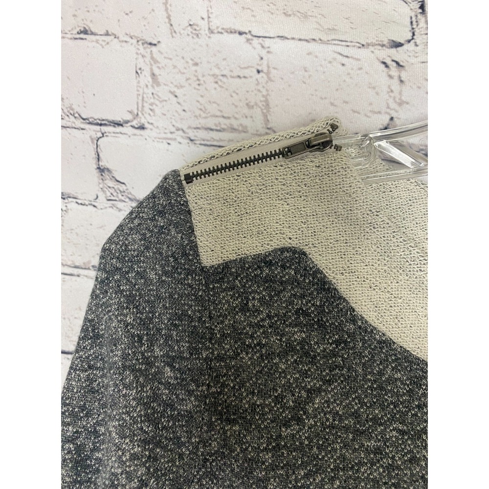 Weekend By Chico's Womens Blouse Top Size 0 Gray Long Sleeve Knit Shoulder‎ Zip - Picture 6 of 11